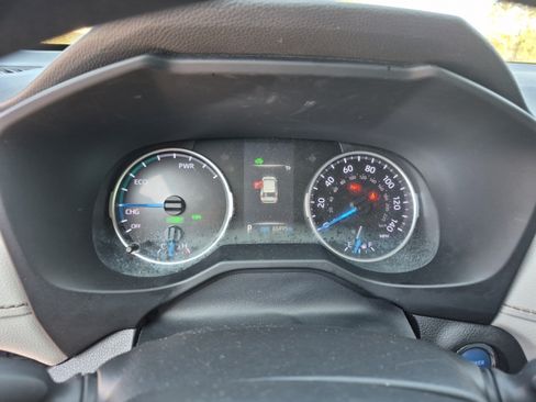 Certified 2022 Toyota RAV4 XLE w/ Convenience Package AWD/4WD image 10