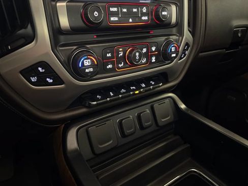 Used 2015 GMC Sierra 1500 SLT w/ SLT Crew Cab Value Package AWD/4WD image 16