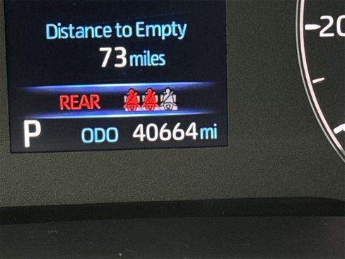 Used 2023 Toyota Corolla Cross L image 23