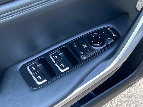 Used 2019 Kia Stinger GT1 RWD image 13