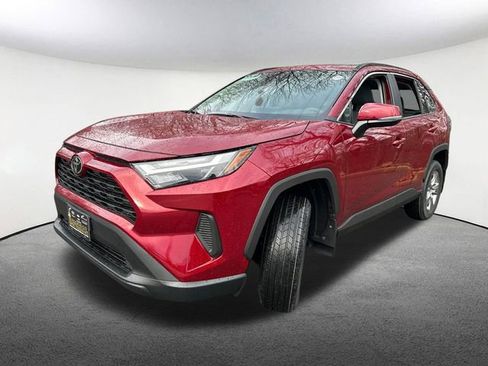 New 2025 Toyota RAV4 XLE image 6