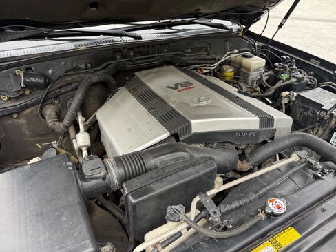 Used 2002 Lexus LX 470 4WD image 40