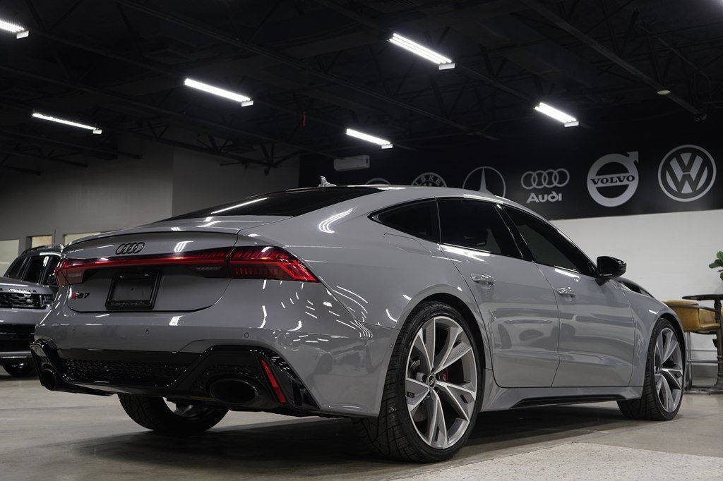 Used 2021 Audi RS 7 Sportback w/ Black Optic Package AWD/4WD image 5