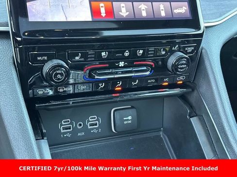 Used 2024 Jeep Grand Cherokee Limited w/ Luxury Tech Group II AWD/4WD image 26