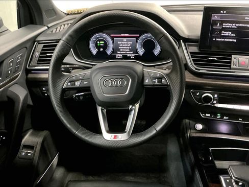Used 2025 Audi Q5 e Premium Plus w/ Premium Plus Package image 8