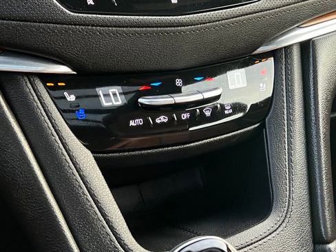 Certified 2021 Cadillac XT5 Premium Luxury w/ LPO, Floor Liner Package image 42