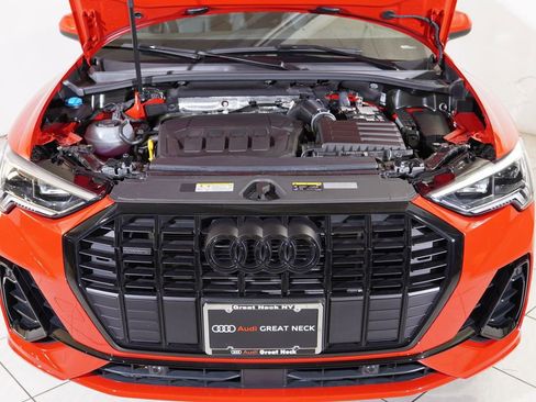 Certified 2025 Audi Q3 2.0T Premium w/ Convenience Package image 17