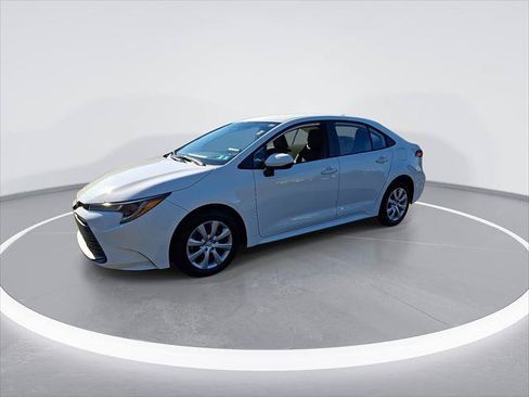Certified 2026 Toyota Corolla LE FWD image 6