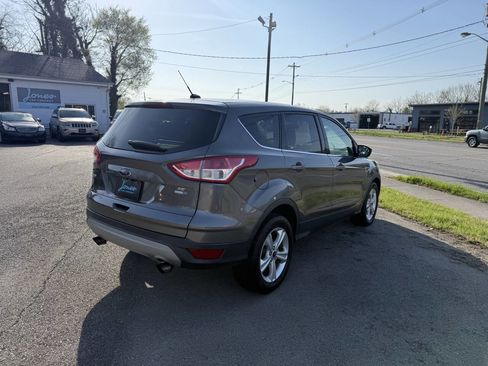 Used 2014 Ford Escape SE image 6