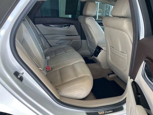 Used 2017 Cadillac XTS Luxury image 25