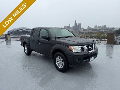 Used 2017 Nissan Frontier SV AWD/4WD image 1