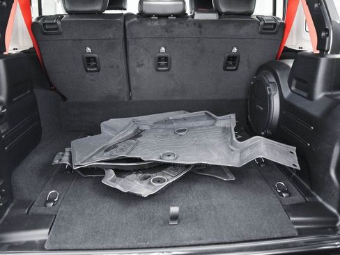 Used 2023 Jeep Wrangler Unlimited Rubicon 4xe image 13