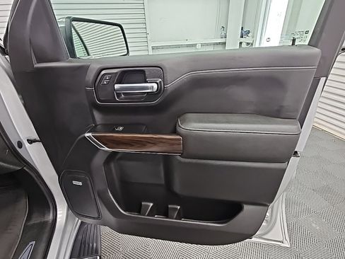 Used 2019 GMC Sierra 1500 SLT w/ SLT Premium Package image 43