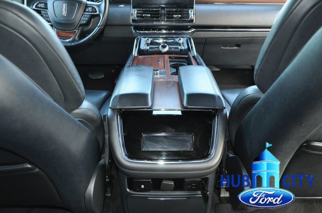 Used 2023 Lincoln Navigator Reserve RWD image 21