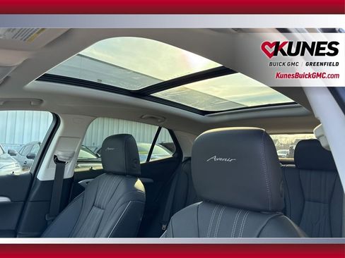 New 2026 Buick Envision Avenir image 17