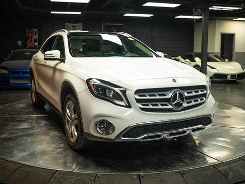 Used 2018 Mercedes-Benz GLA 250 4MATIC image 5