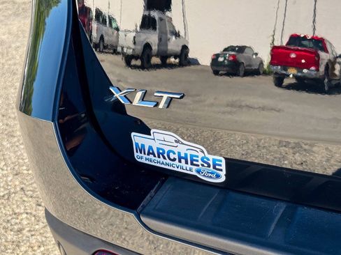 Used 2023 Ford Explorer XLT w/ Equipment Group 202A AWD/4WD image 14