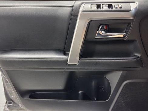 Used 2020 Toyota 4Runner SR5 Premium w/ Moonroof Package RWD image 25