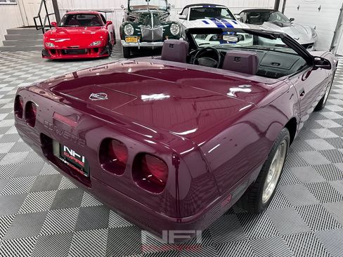 Used 1993 Chevrolet Corvette Convertible RWD image 14
