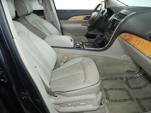 Used 2015 Lincoln MKX AWD w/ Equipment Group 102A image 35