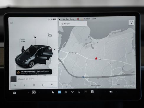 Used 2023 Tesla Model Y Long Range AWD/4WD image 23