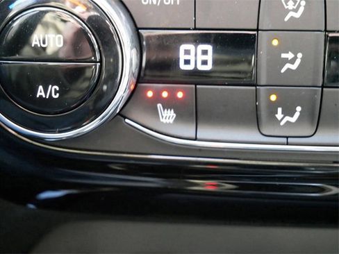 Used 2024 Chevrolet Trax LT w/ Driver Confidence Package image 21