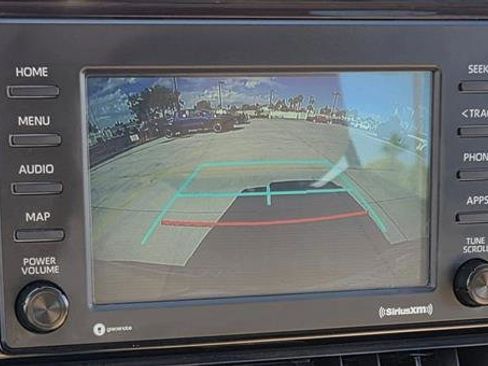 Used 2021 Toyota RAV4 LE image 12