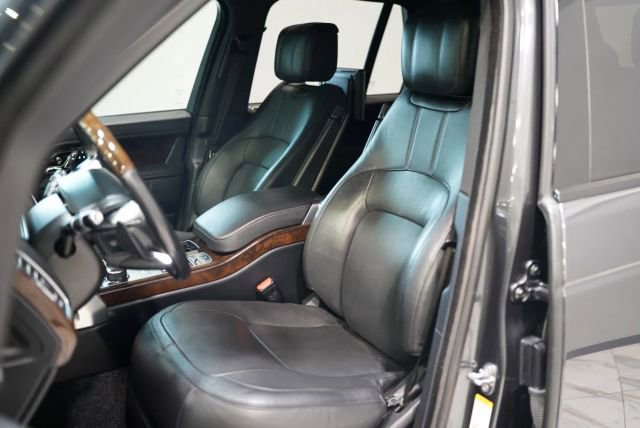 Used 2018 Land Rover Range Rover Supercharged AWD/4WD image 16