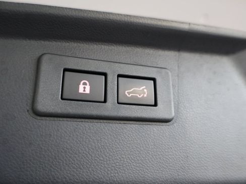 Used 2023 Subaru Outback Touring image 17