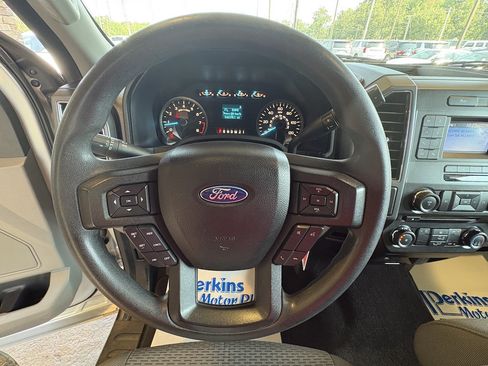Used 2018 Ford F150 XLT AWD/4WD image 11