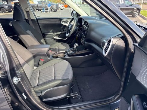 Used 2024 Kia Soul LX w/ Option Group 015 image 14