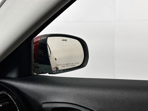 Used 2020 Jeep Compass Limited image 24