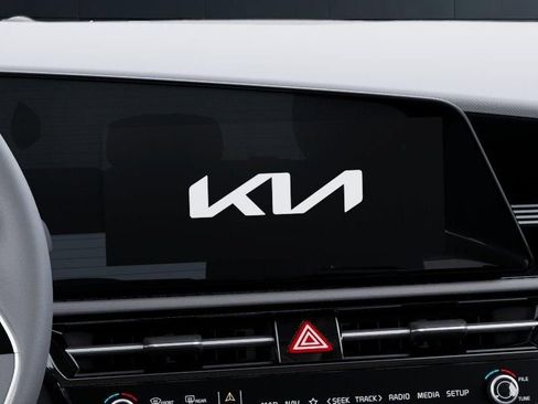 New 2026 Kia Niro Wind FWD image 20