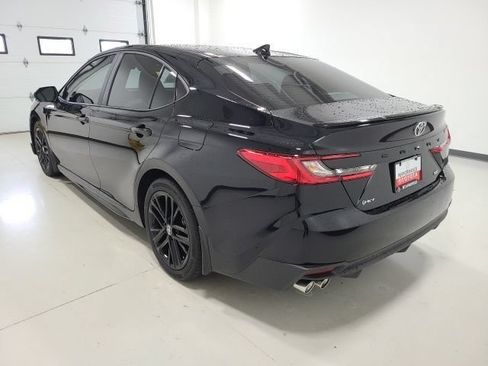 Certified 2025 Toyota Camry SE w/ Convenience Package FWD image 5