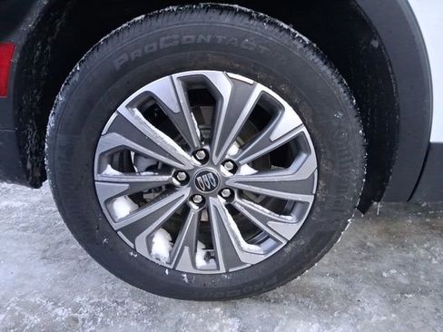 Used 2024 Buick Envision Preferred image 11