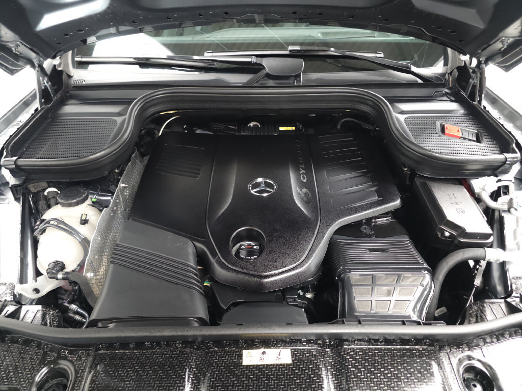 Certified 2025 Mercedes-Benz GLS 450 4MATIC image 37