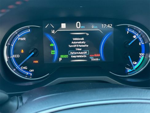 Used 2021 Toyota RAV4 SE image 22