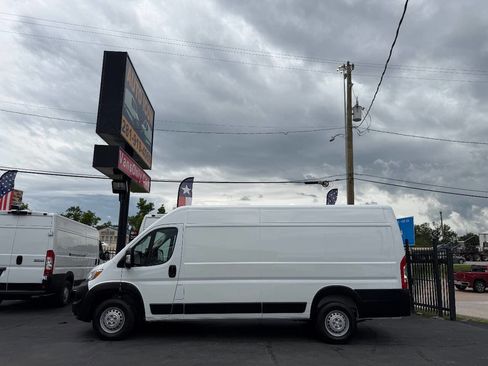 Used 2025 RAM ProMaster 3500 w/ Convenience Group FWD image 18