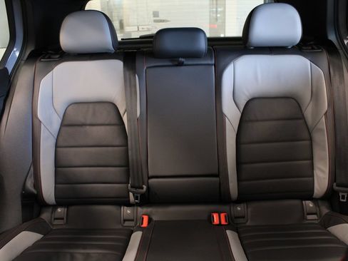 Used 2025 Volkswagen GTI SE FWD image 32