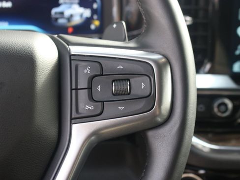 Used 2025 Chevrolet Silverado 1500 LT Trail Boss w/ Convenience Package II AWD/4WD image 24