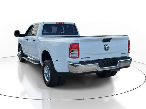 Used 2024 RAM 3500 Big Horn AWD/4WD image 4