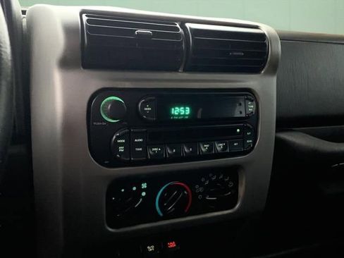 Used 2006 Jeep Wrangler Rubicon w/ Security Group AWD/4WD image 26