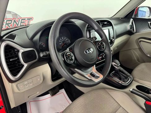 Used 2020 Kia Soul S FWD image 10