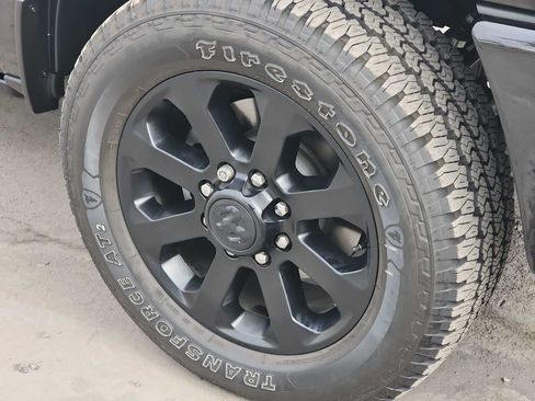 Used 2025 RAM 2500 Laramie AWD/4WD image 12