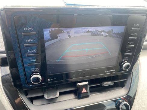 Used 2022 Toyota Corolla Cross L FWD image 23