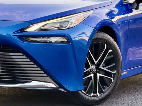 Used 2021 Toyota Mirai RWD image 12