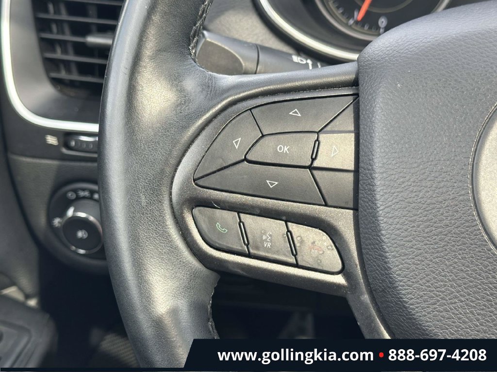Used 2019 Jeep Cherokee Trailhawk w/ Comfort/Convenience Group AWD/4WD image 22