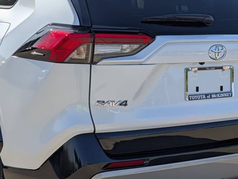 Certified 2025 Toyota RAV4 SE w/ Weather Package AWD/4WD image 8