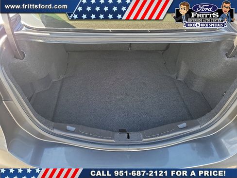 Used 2016 Ford Fusion SE image 17