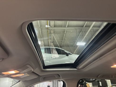 Used 2018 MAZDA CX-5 Touring w/ Preferred Equipment Package image 31